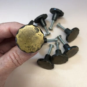 Liberty 1-1/8" Antik Messing Jakobsmuschel Kante Runde Schrank Knöpfe Schrauben Menge 9 - Bild 1 von 6