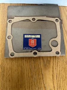 Genuine Ford Tractor Part # DKN994586 GASKET - Picture 1 of 1