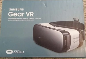 Samsung gear VR Enjoy 2D/3D Contents With An Immersive 360-degree View - Picture 1 of 1