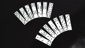 Dominoes USSR Dnepropetrovsk, Ukraine. In original box - Picture 1 of 12