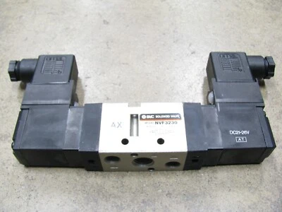 Válvula neumática NVF3230 SMC Foto 1 de 4