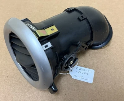 03 04 05 06 Honda Element RH Pass Side AC HVAC Vent Grille 77630-SCV-A01ZA - Image 1 of 4