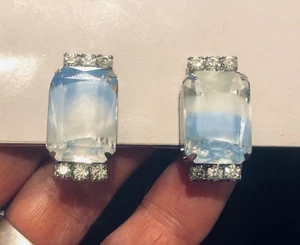 VTG 60s Ice Blue White Translucent/Rhinestone Flanked Silver Screw Back Earrings - Picture 1 of 8