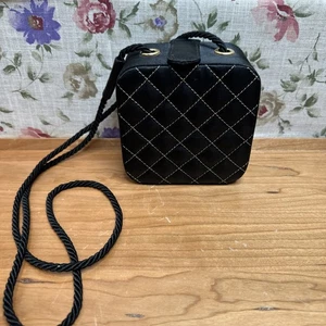 Vintage Fiocchi Small Mini Black Pouch Coin Purse Italy Cross Body - Picture 1 of 12
