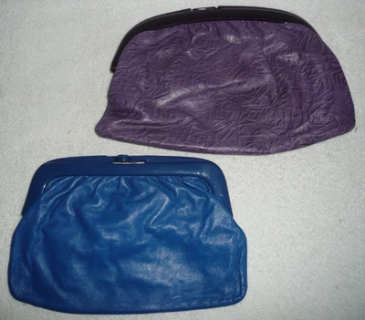 CARTERAS CLUTCH VANESSA DE COLECCIÓN DE CUERO CON ASAS ACRÍLICAS PÚRPURA Y AZUL HECHAS EN ITALIA Foto 1 de 4