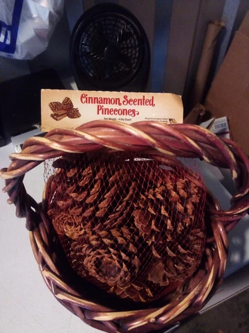 Vintage Large Wooden Basket & Cinnamon Seented Pinecones Cover