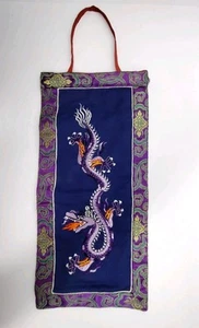 Vintage lila Drache Stickerei Wandbehang asiatische Wohnkultur Nepal 20" x 9" - Bild 1 von 8