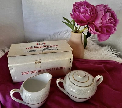 Queens Brocade Creamer & Sugar Bowl Set w Lid Made in Japan Fine China Gold Trim - Image 1 of 4