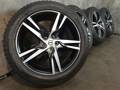 Volvo XC40 536 R Design Alufelgen Winterreifen 235/50 R 19 31423931 32327353 - Bild 1 von 4