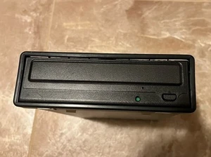 I/O Magic S02DLS LightScribe Super Writemaster SpeedPlus External CD Drive - Afbeelding 1 van 3