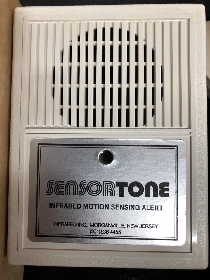 SENSORTONE Wireless Indoor Alert Alarm System Infrared Motion Sensor w/ remote s - Image 1 of 4