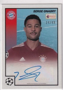 Topps Merlin Heritage 97 2022 Nr. 28 Serge Gnabry Autograph Blue Parallel 24/49 - Bild 1 von 2
