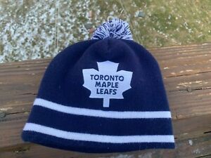 Toronto Maple Leafs Snow Ball Skull Cap