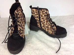 H2K Animal Print Ankle Boots Lace up Side Zip Size 7 - Picture 1 of 4