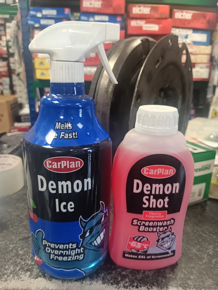 CarPlan Demon Ice De-icer 1l Plus Car Windscreen Wash 2.5l Winter Bundle Kit
