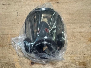 Máscara desinfectada Scott AV-3000 HT Fire Fighter SCBA TAMAÑO: arnés grande de 5 pt CV - Imagen 1 de 5