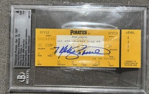 Mike Schmidt Signed 500 HR Ticket (Replica) Beckett Phillies HOF - Picture 1 of 6