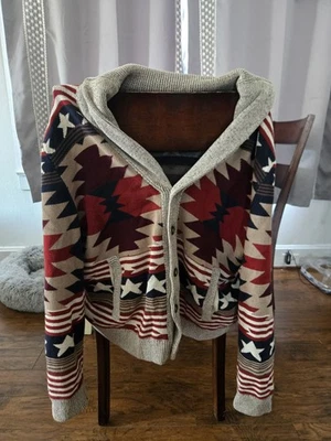 Cárdigan suéter abotonado American Rag XXL rojo, blanco, bronceado, azul, gris estrellas American Rag para hombre Foto 1 de 3