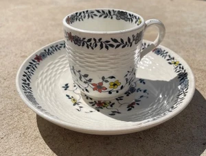 Mintons Gower Design Teacup and Saucer Set - Picture 1 of 13