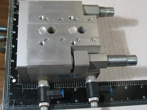 Mini diapositiva One FESTO #SLT-25-30-P-A, 170576 P603 con aterrizajes suaves - Imagen 1 de 1