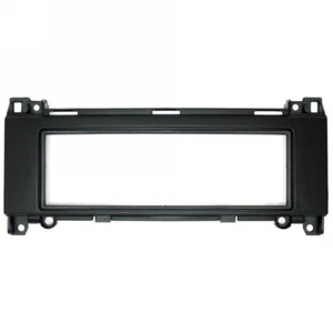 Mascherina Autoradio COMPATIBILE per Classe B dal 2005>2011 Stereo Adattatore - Foto 1 di 3