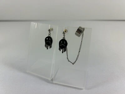 Pendientes cara triste goteante brazalete negro tono plata grito fantasma monstruo Halloween gótico Foto 1 de 4