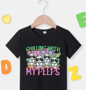 T-shirt unisex bambino Chilling with my Peeps nera - 3 taglie morbida, Pasqua - Foto 1 di 6