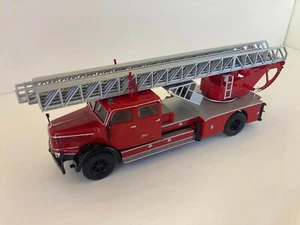 CAMION DE POMPIER DE LA COLLECTION VEHICULE DE POMPIER ECHELLE 1/43 - Imagen 1 de 3