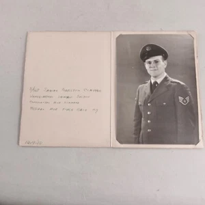 Fotografía de retrato vintage de hombre de servicio estadounidense USAF B+W 5x7 Samuel Clapper 1954 - Imagen 1 de 5