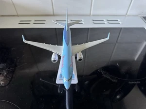 Boeing 737-800 1/200 Thomson Model - Picture 1 of 7