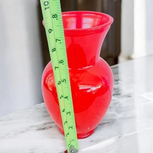 Vintage Anchor Hocking Roya Red Glass Vase Flared Top MCM 9" Tall - Picture 1 of 6