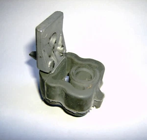 Genuine Renault Clio  Twingo Genuine Centre Exhaust Mount 7700424341 - Picture 1 of 2