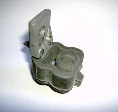 Genuine Renault Clio  Twingo Genuine Centre Exhaust Mount 7700424341 - Image 1 of 2