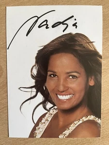 -ö- Nadja Abd el Farrag - cartolina autografata - Foto 1 di 1
