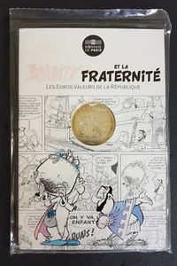 FRANCE - FRANCIA - MONNAIE DE PARIS 10 EURO ASTERIX ET LA FRATERNITE - 2015. - Imagen 1 de 2