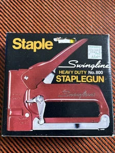 Vintage Red Swingline Heavy Duty Staple Gun Kit-Tacker #800 nuovo sigillato con graffette - Foto 1 di 3