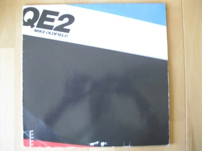Mike Oldfield QE 2  Vinyl LP - Bild 1 von 4