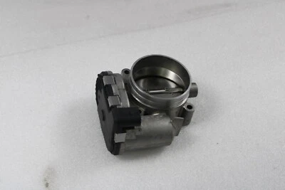 Lamborghini Gallardo 2008, Spyder, carrocería del acelerador, usado, P/N 07L133063B Foto 1 de 4