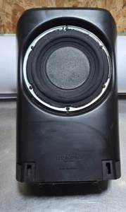 03-08 Honda Element EX Subwoofer LOWER SUB SPEAKER BLACK OEM 39120-SCV-A200-M1 4 - Bild 1 von 7