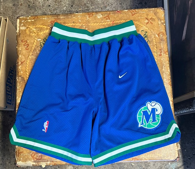 NIKE NBA DALLAS MAVERICKS STATEMENT EDITION SWINGMAN SHORTS COLLEGE NAVY  for £55.00