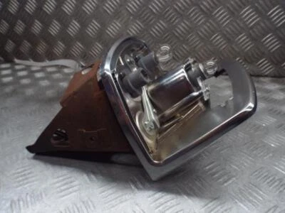 Luz trasera y soporte de montaje Honda CB750 K Z DOHC 1979-1980  Foto 1 de 4