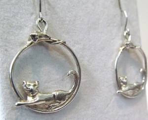 Pendientes colgantes vintage de plata esterlina con círculo de rata y gato de 1-1/4" de largo - Imagen 1 de 11