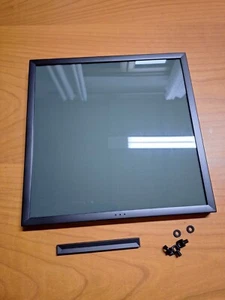 Divoom Pixoo-64 WiFi pixel art display with a 64x64 LED panel - Imagen 1 de 2