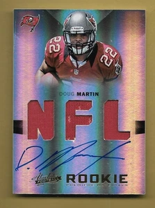 DOUG MARTIN 2012 PANINI ROOKIE RC JERSEY RELIC AUTOGRAFO AUTO CARD #'D /299 NFL - Foto 1 di 2