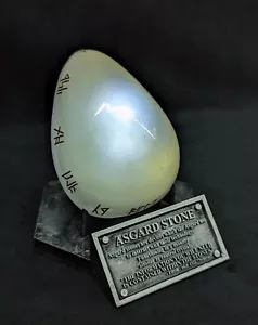 Stargate - SG1 - Asgard Stone, 3D printed illuminated prop replica with stand - Picture 1 of 15
