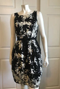 Abito Taylor A-Line nero bianco fiocco cerniera senza maniche astratto floreale tg 12 - Foto 1 di 12