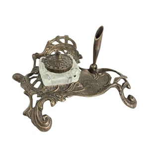 Soporte para bolígrafo de latón con patas Regency tintero tapa de vidrio decoración de escritorio Art Nouveau de colección - Imagen 1 de 12
