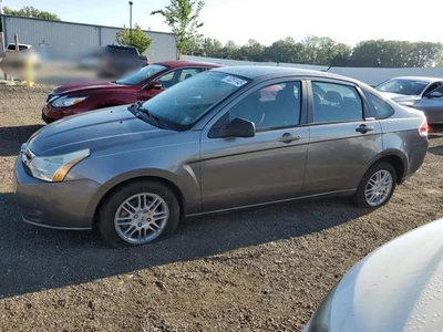 Cinturón de seguridad y retractor para conductor delantero Ford Focus 2010 - usado, sin hebilla Foto 1 de 4