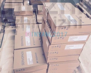 1 Stück neuer Yaskawa AC Servomotor SGMPS-02ACA61 - Bild 1 von 4