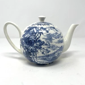 Tetera redonda de China Wedgwood Countryside azul y blanca + tapa Inglaterra Cottagecore - Imagen 1 de 9